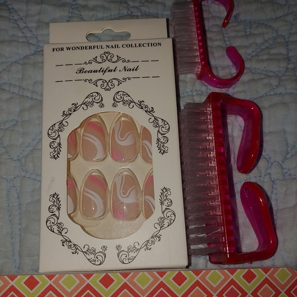 8 Piece Personal Hand Care/Beauty Basket with Faux Fingernails - Picture 3 of 4